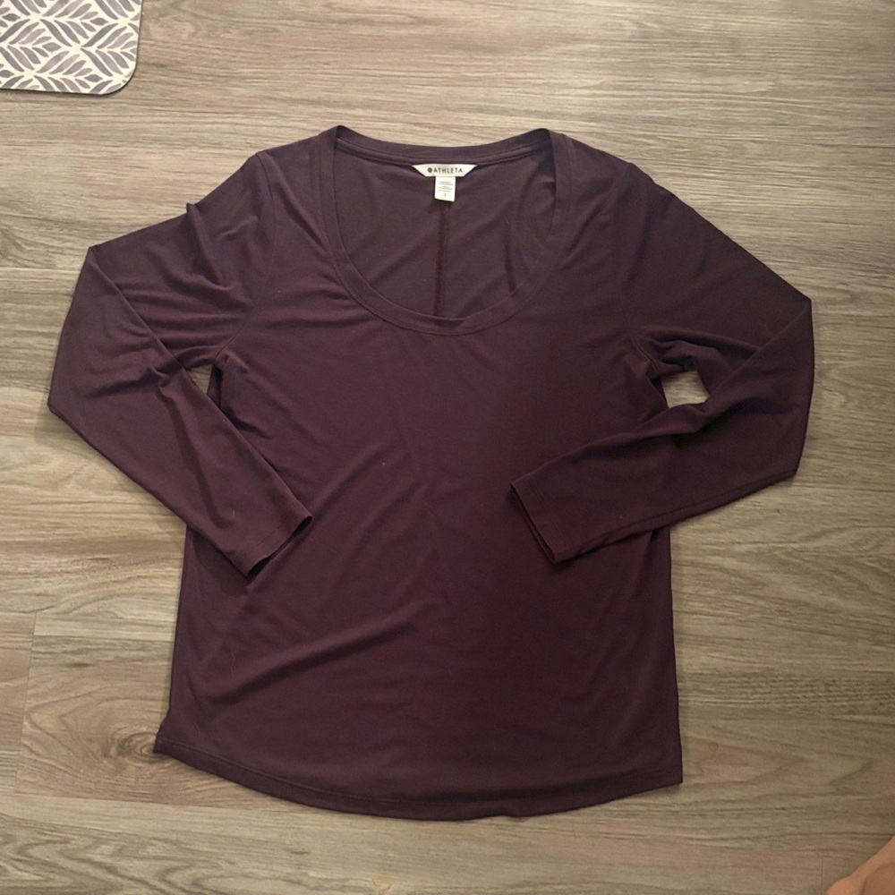 Athleta Long Sleeve Scoop Neck Top in Plum